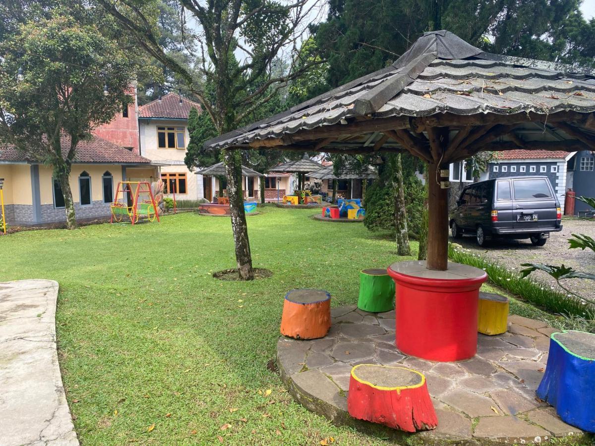 Hotel Puspa Sari Ciater Luaran gambar