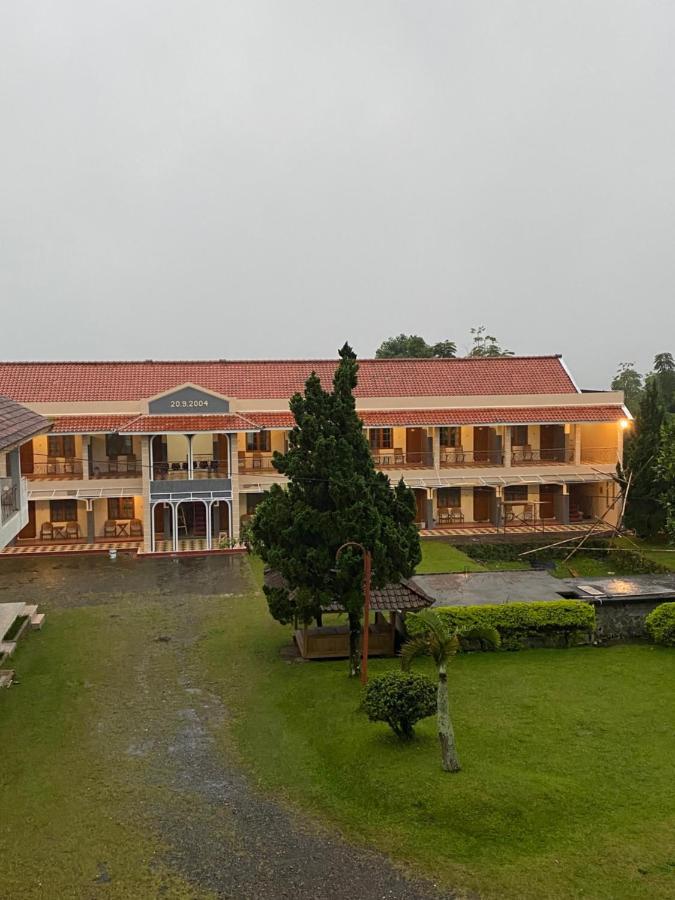 Hotel Puspa Sari Ciater Luaran gambar