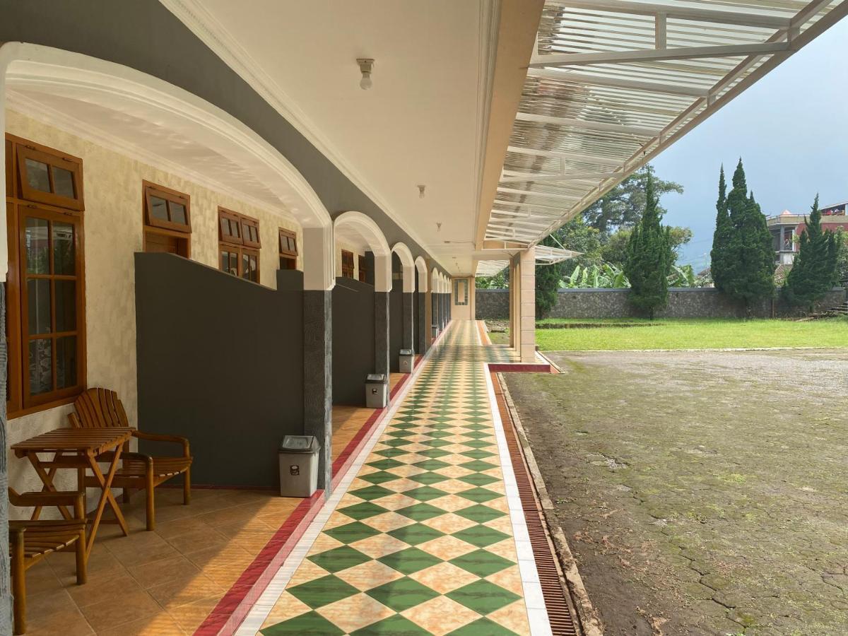 Hotel Puspa Sari Ciater Luaran gambar