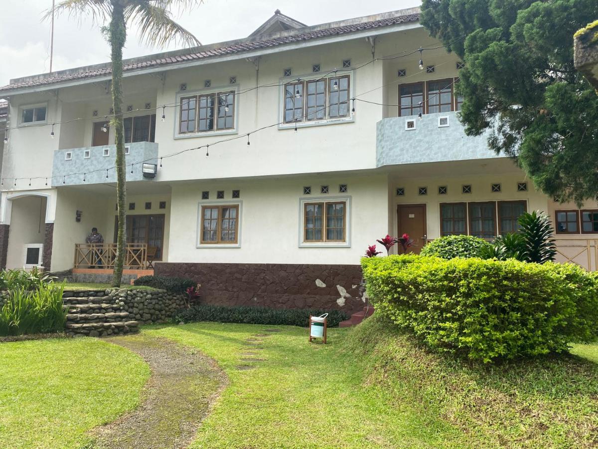 Hotel Puspa Sari Ciater Luaran gambar