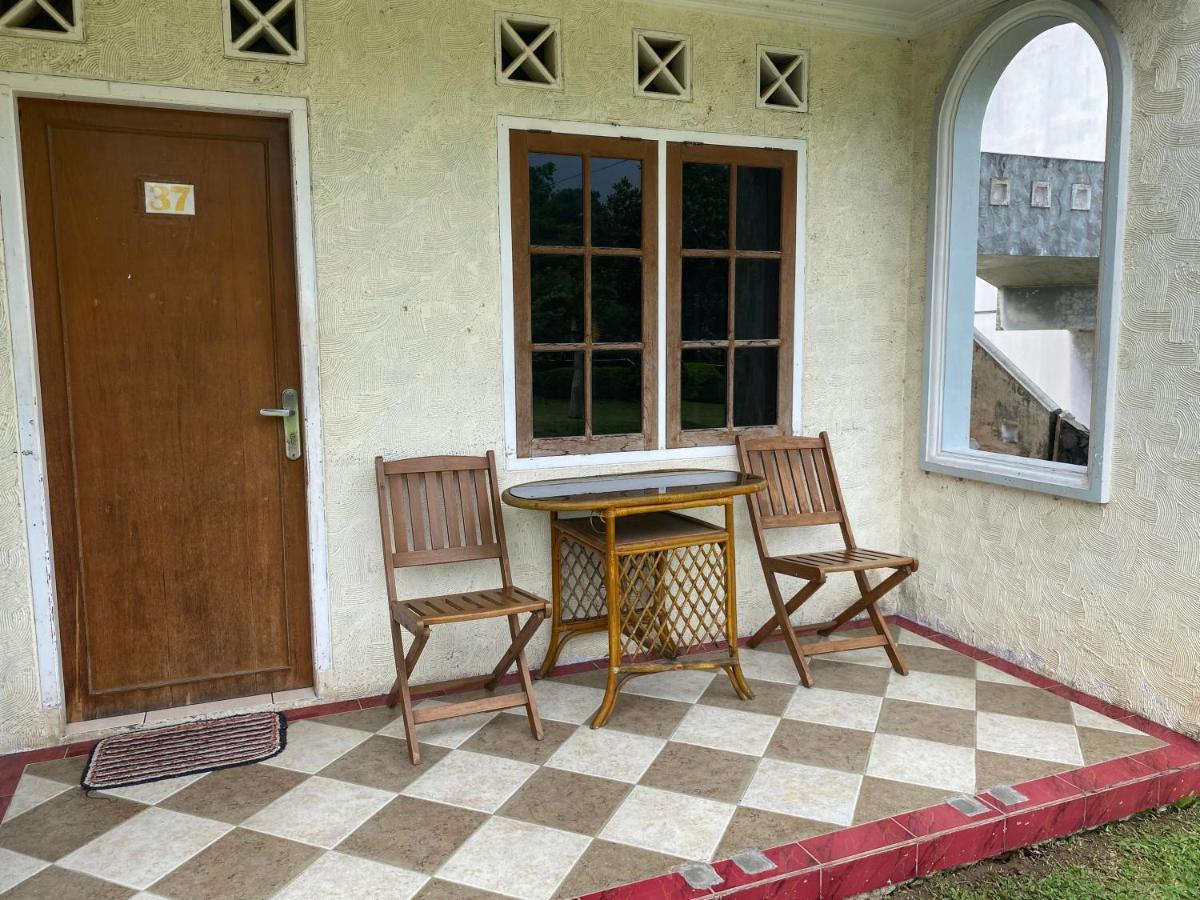 Hotel Puspa Sari Ciater Luaran gambar