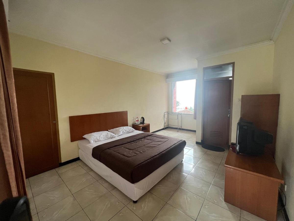 Hotel Puspa Sari Ciater Luaran gambar